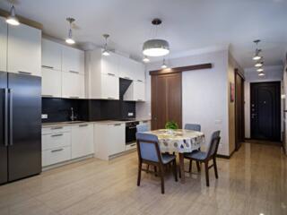 В продаже стильная трехкомнатная квартира в престижном ЖК «Париж» на .