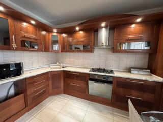 В продаже редкое предложение в востребованном районе города. Квартира 