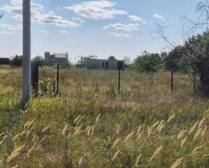 Предлагается к продаже земельный участок площадью10 соток, правильной 