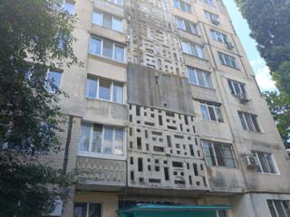 Продается 2х комнатная квартира на 2 этаже 9 этажного дома в очень ...