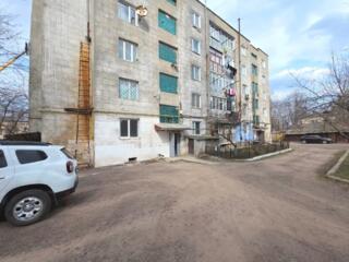 Продается 3-комнатная квартира, 68м2, г. Сороки