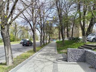 Se oferă spre chirie spațiu comercial în sectorul Râșcani, pe strada .