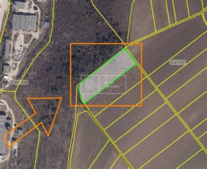 Se oferă spre vânzare un teren agricol în sat Colonița, cu suprafața .