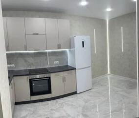 Продам квартиру 38 кв. м., 10/17, новый дом, жк Акварель-8.