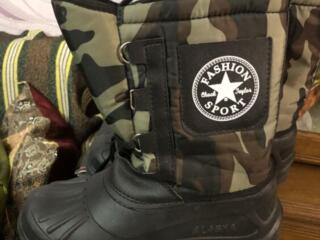 Две пары сапог Водостойкие утепленные р-р 41и Байкерских кожаных р 39