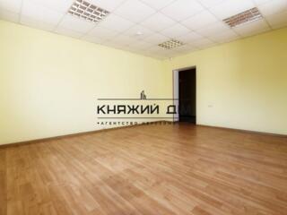 Оренда офіса Сирецька, 31. Площа 20,2 кв.м., Інтернет оптоволокно, ...