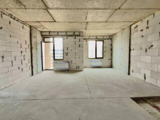 В продаже действительно редкий вариант — одна из самых просторных ...