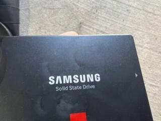 Samsung 860 pro 256gb Много