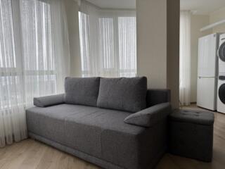 Диван-кровать в очень хорошем состоянии