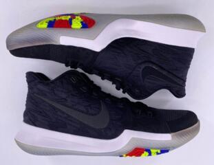 Продам недорого фирменные кроссовки Nike Kyrie 3 Black.