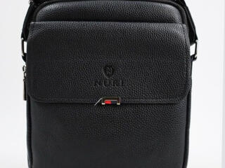 Продам сумку через плечо кожа