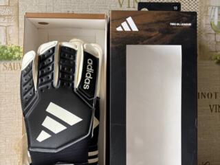 Вратарские перчатки Adidas 10 размер