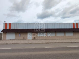 Spre chirie spatiu comercial potrivit pentru show room sau Horeca la .