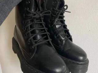 Dr. Martens Vegan Jadon II Mono