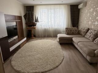 Сдается 3-х комнатная квартира центр