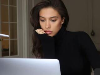 Обучу лёгкой работе в интернете девушек и женщин