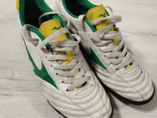 Бампы Nike, Mizuno