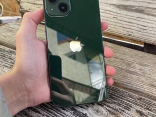 Продам IPhone 13.