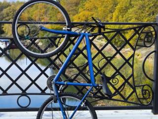 Продам горный велосипед 800р