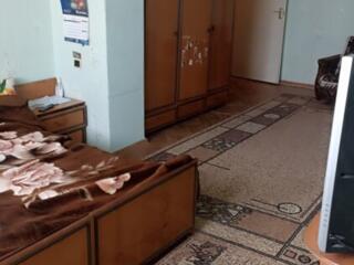 Сдаётся две комнаты из трёх