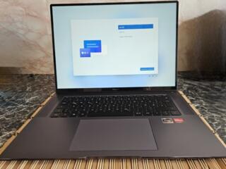 Huawei Matebook 16/512GB SSD, AMD Ryzen 7 5800H /16 GB RAM из Германии