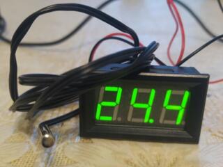 Продам термодатчик -12в. и электронные вольтметры.