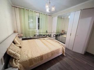 Оренда 3-х.кімнатної, роздільної квартири на Харківській за адресою: .