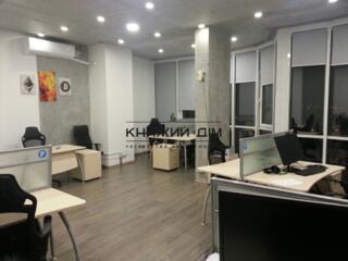 Оренда офісу по вул. Михайла Драгомирова 2а, 130 кв. м, 22/24 пов. ...