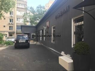 Офісне приміщення біля ст. м. "Арсенальна". Вул. Січневого П