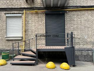 Продаж приміщення 77 кв.м., Кловський узвіз 11, фасад, окремий вхід. .