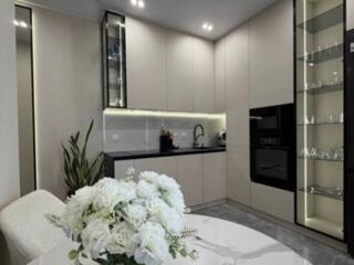 Продается стильная и полностью укомплектованная 1-комнатная квартира .