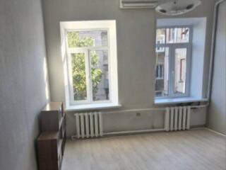 Предлагается к продаже просторная 1-комнатная квартира в центре. ...