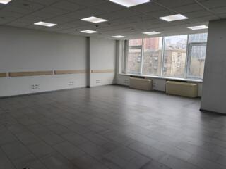 Офіс, який працює на ваш успіх!Здається сучасне офісне приміщення ...