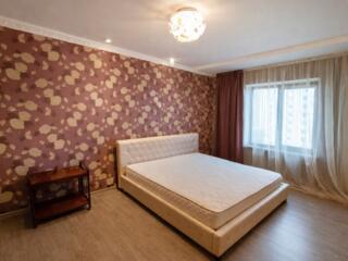 Продається світла та дуже тепла 2-кімнатна квартира в Дарницькому ...