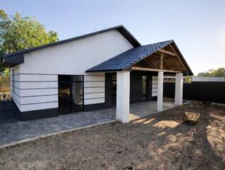 Продаётся новый дом в с. Усатово.