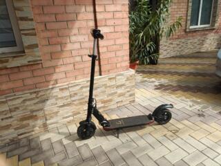 Электросамокат Kugoo 10/10 состояние