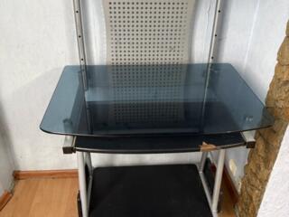 Продаем компьютерный стол недорого