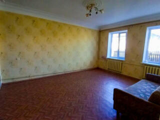 Тирасполь Газ контора дом три комнаты гараж участок 4.5 сот удобства