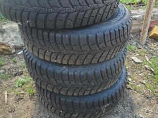 Продаю диски с зимними шинами 175/70 R13. 4 штуки