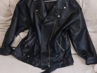 Женская свободная куртка (оверсайз)