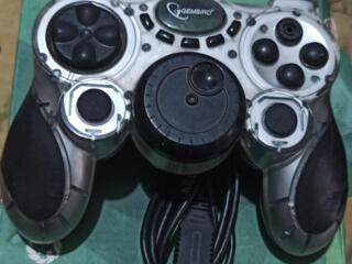 Джойстики разные, недорого.