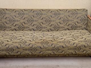 Продаётся диван книжка 300 рублей самовывоз