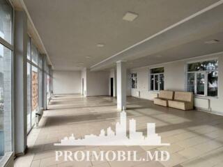 Se oferă spre chirie spațiu comercial amplasat în sect. Botanica, ...