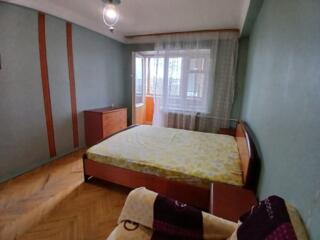 2 кв. вул. Ентузіастів 3, Русанівка,