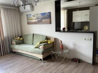 Продаж 4 кімнатної квартири в Центрі