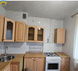 Продам 1-к квартиру на Ак. Глушко/ Площадь