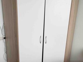 Большой угловой шкаф