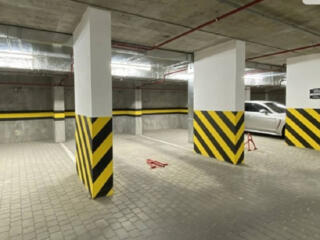 Предлагается к продаже паркоместо в 42 жемчужине на улице Генуэзская. 