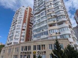 Продам большую квартиру на Фонтане в ЖК Акапулько.