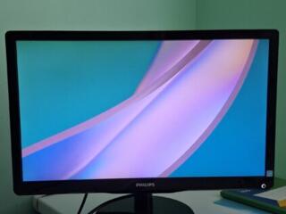 Монитор FullHD Philips